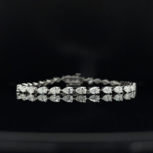 5 CTW Pear Lab Grown Diamond Tennis Bracelet – East-West, 7 inches